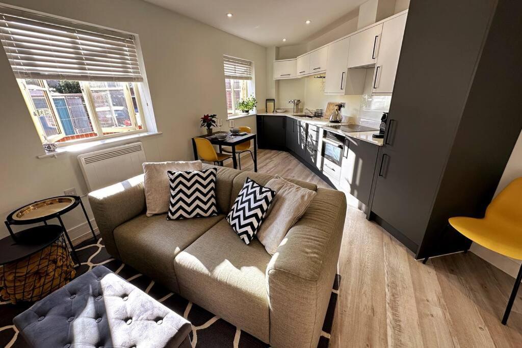 Stylish And Modern One-bedroom Flat In Dorset Poole