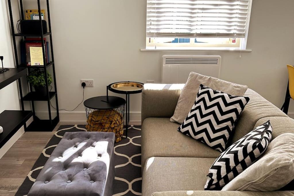 Stylish And Modern One-bedroom Flat In Dorset * Poole