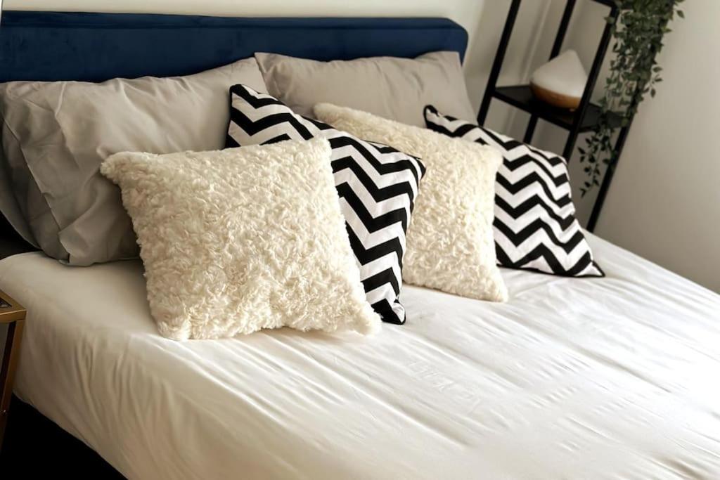 Stylish And Modern One-bedroom Flat In Dorset *
